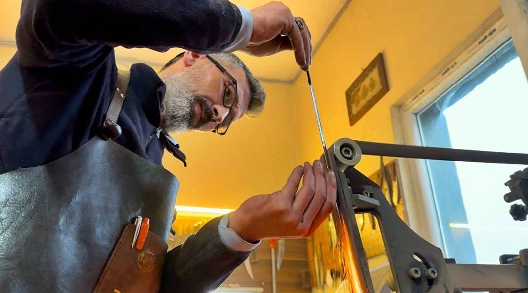 Köydeki ahırında üretmeye başladı: Tüm dünyaya satacak! Atatürk'e verilen hediyeden esinlenerek kendi işini kurdu 8